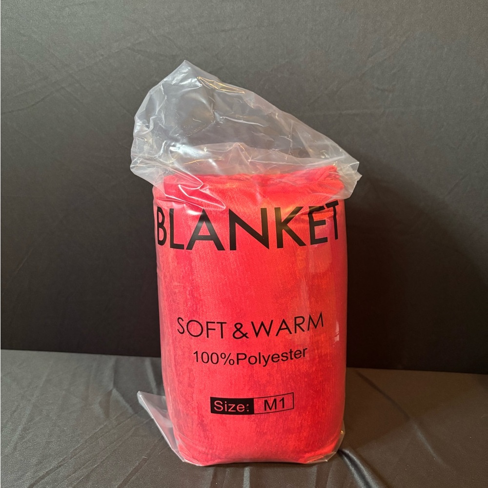 Sochow Red Soft & Cozy Blanket – Plush, Warm, Lightweight & Stylish Throw